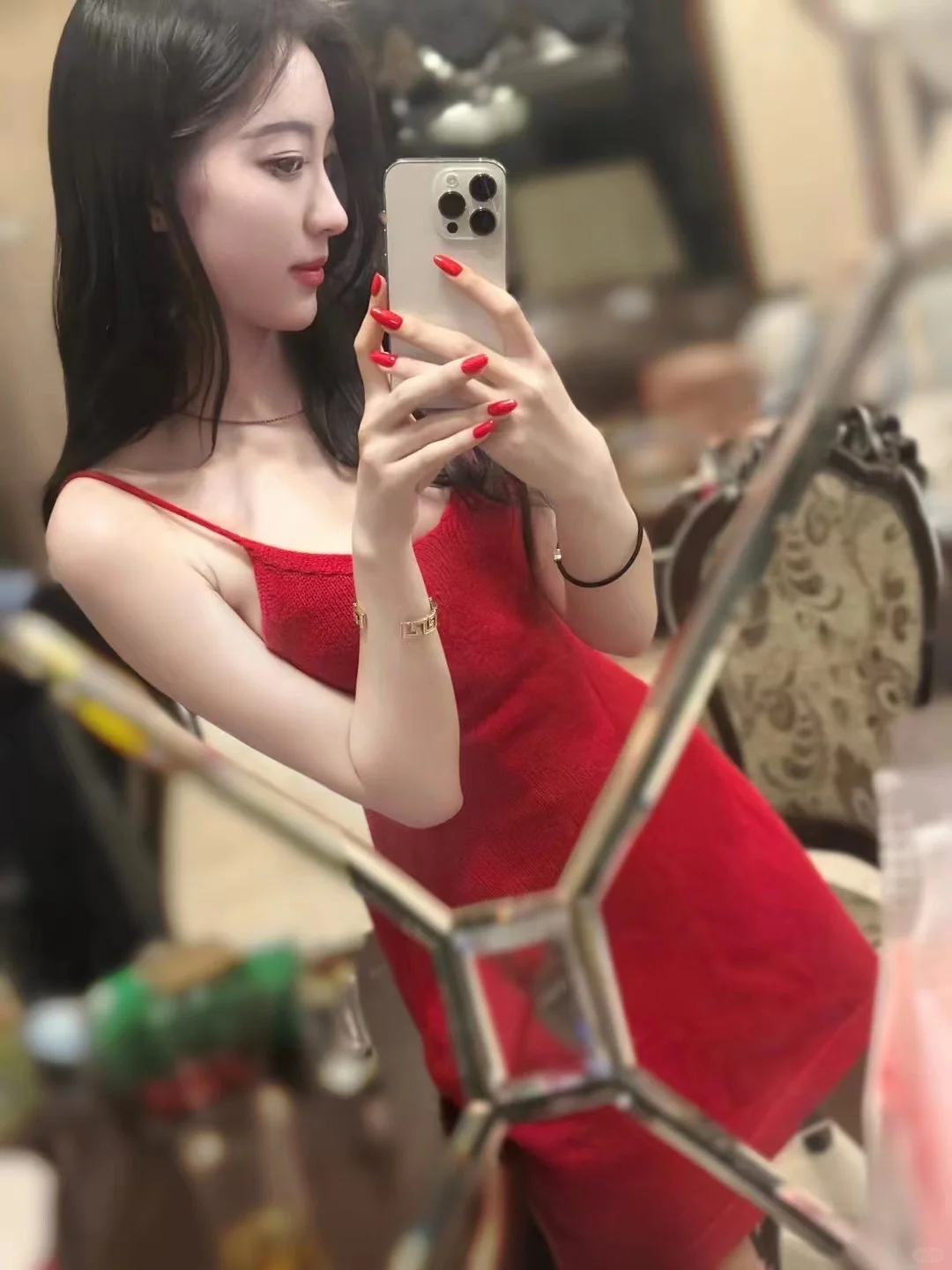红色战裙