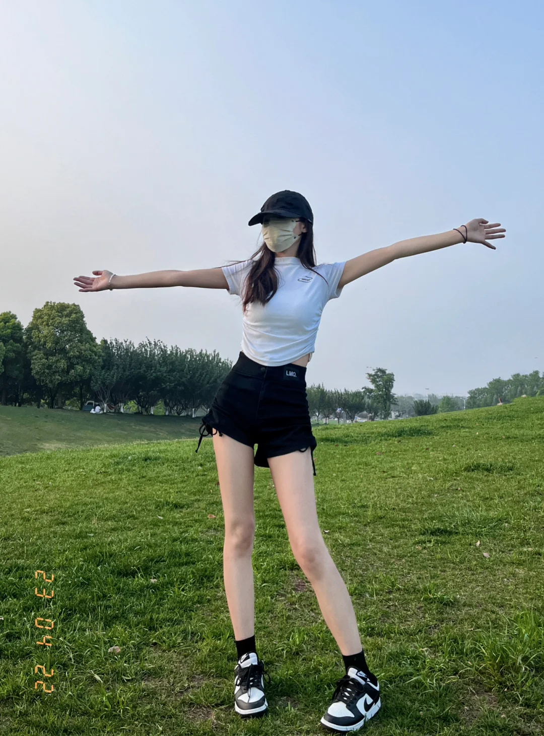 草坪拍照 姐妹们要的全身链接来啦！