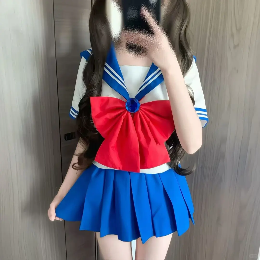 美少女bl亮绀色上身图来啦