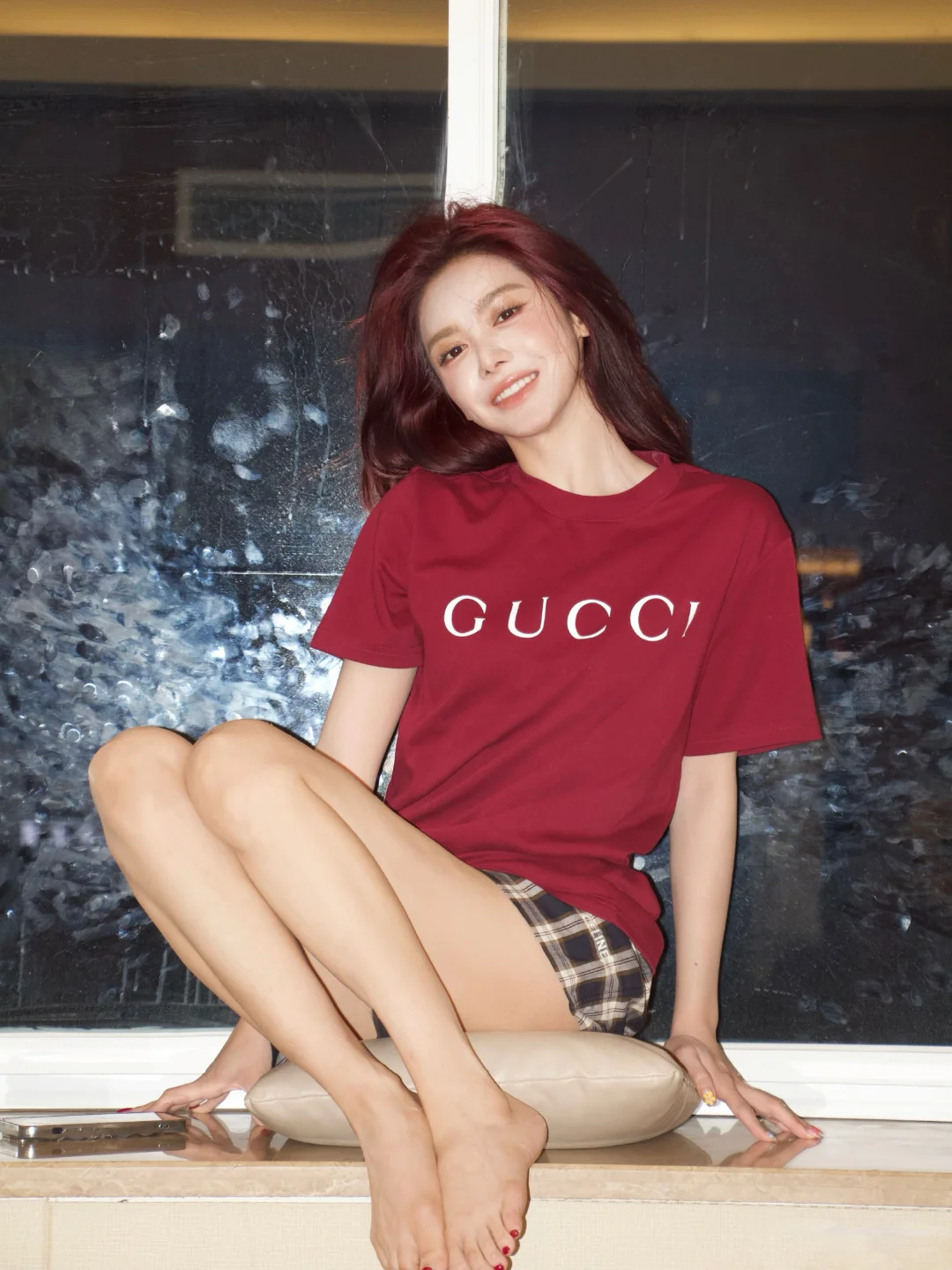 美娜的玉足