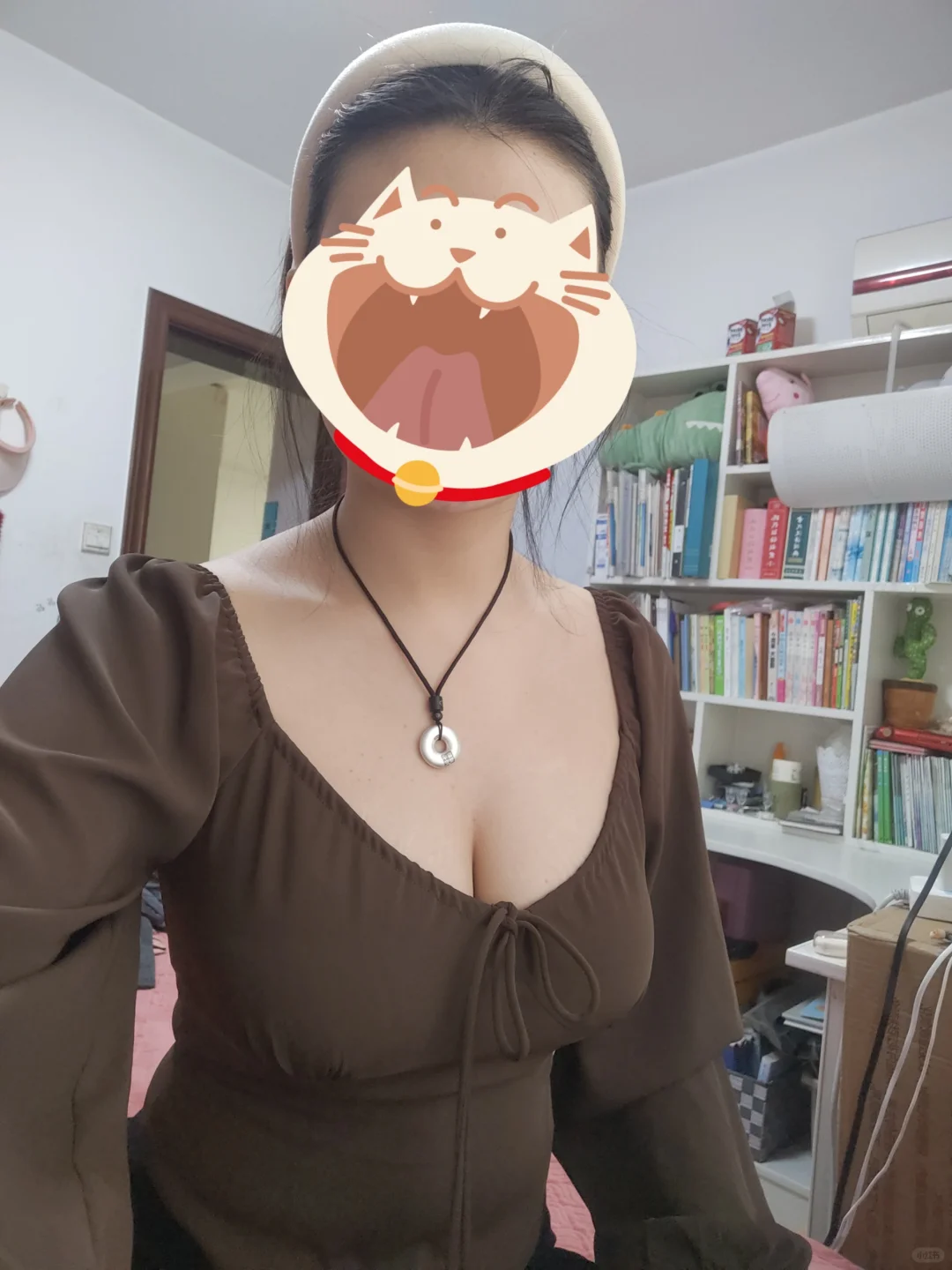 显瘦但漏沟
