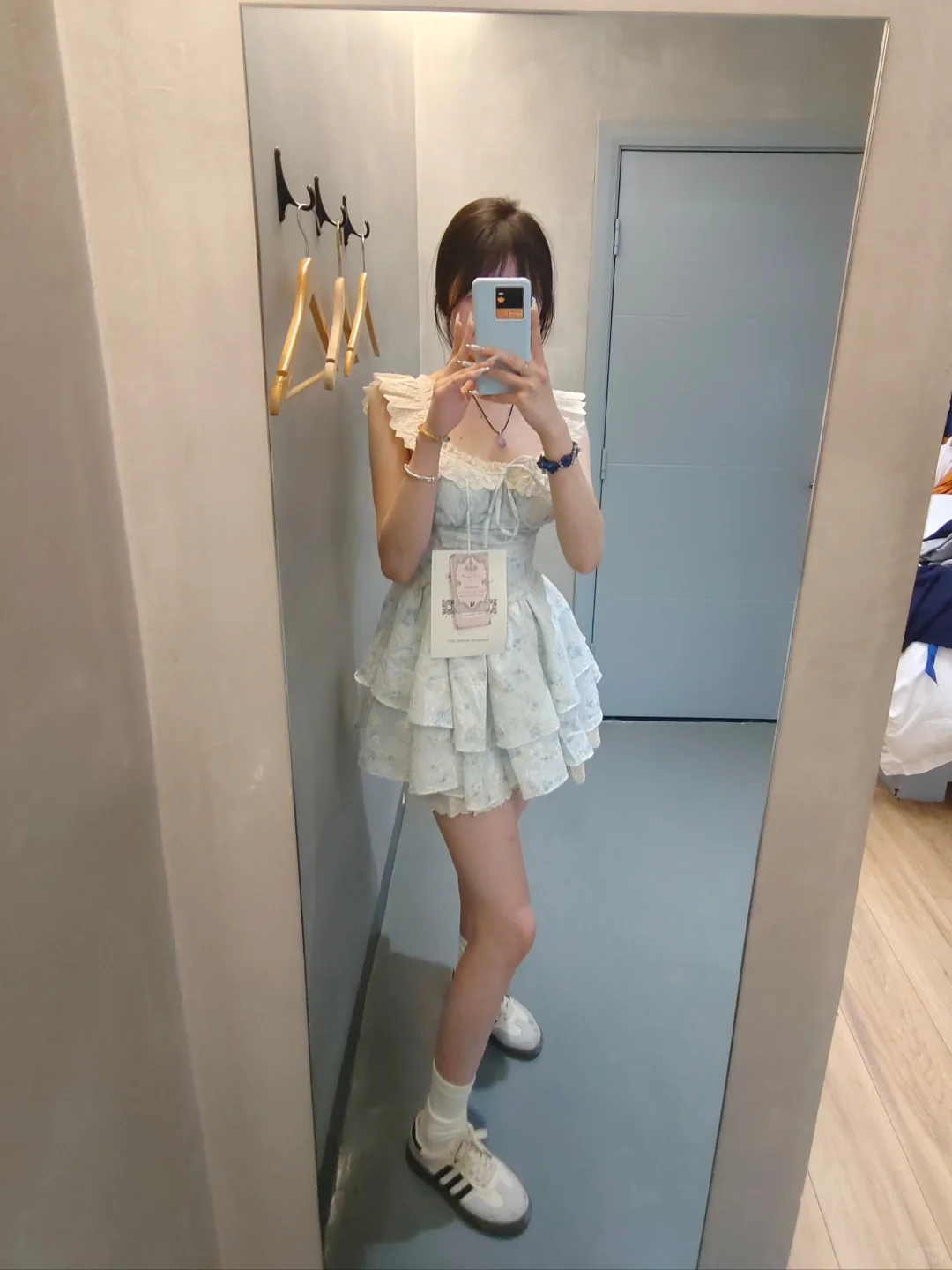 退了，完全穿不出门