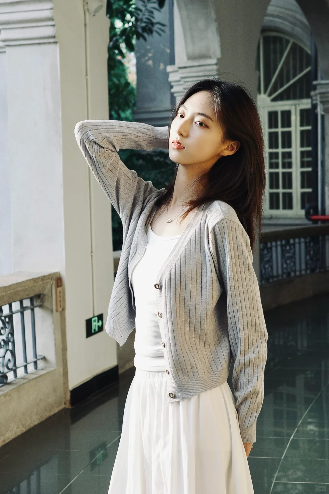 坐在春天里思索了很久