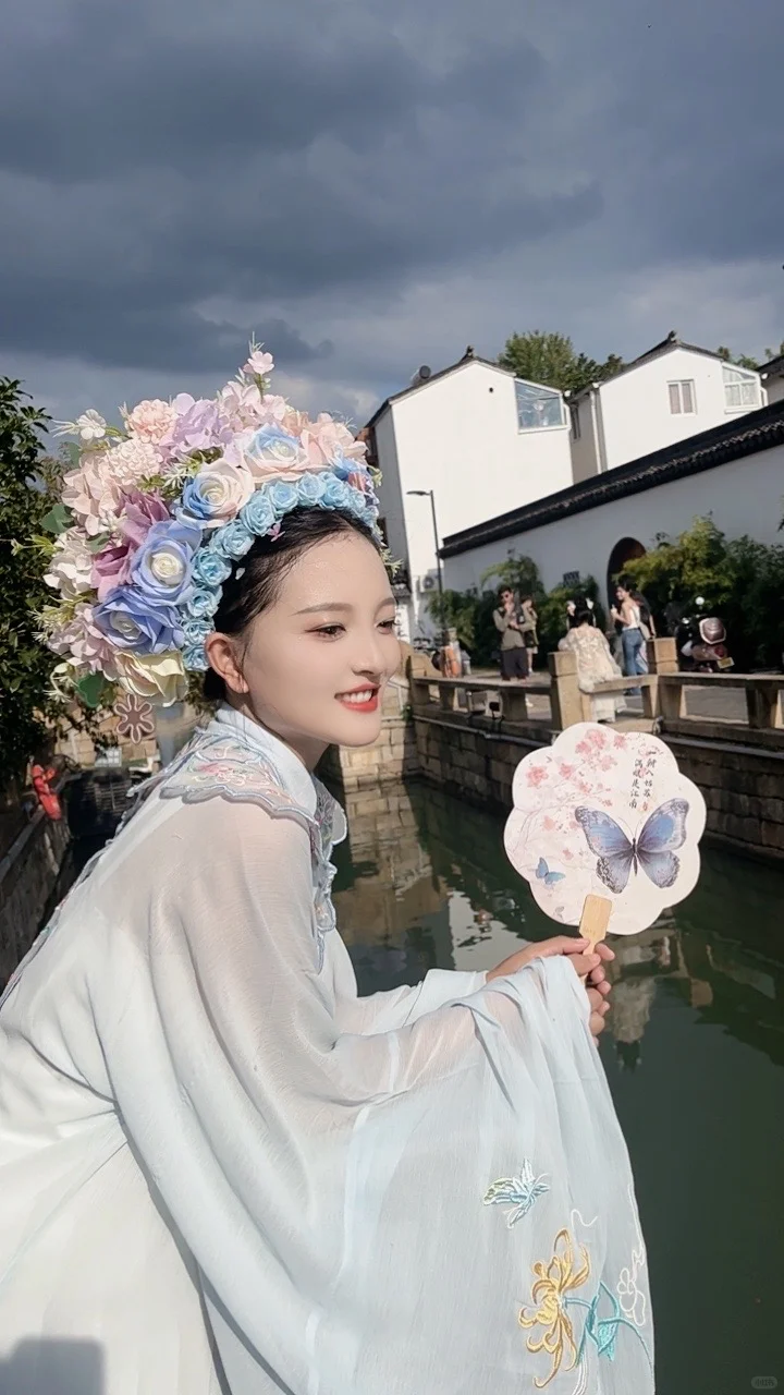 一念簪花，一世无忧，今生戴花，世世漂亮