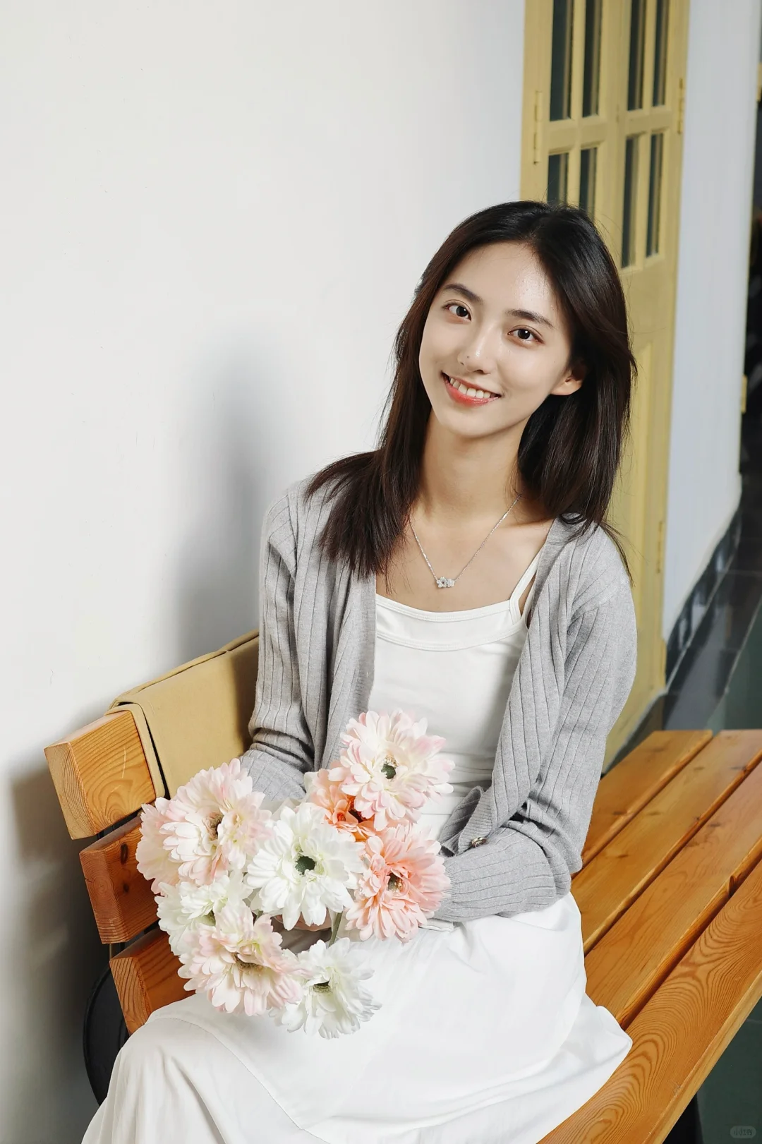坐在春天里思索了很久