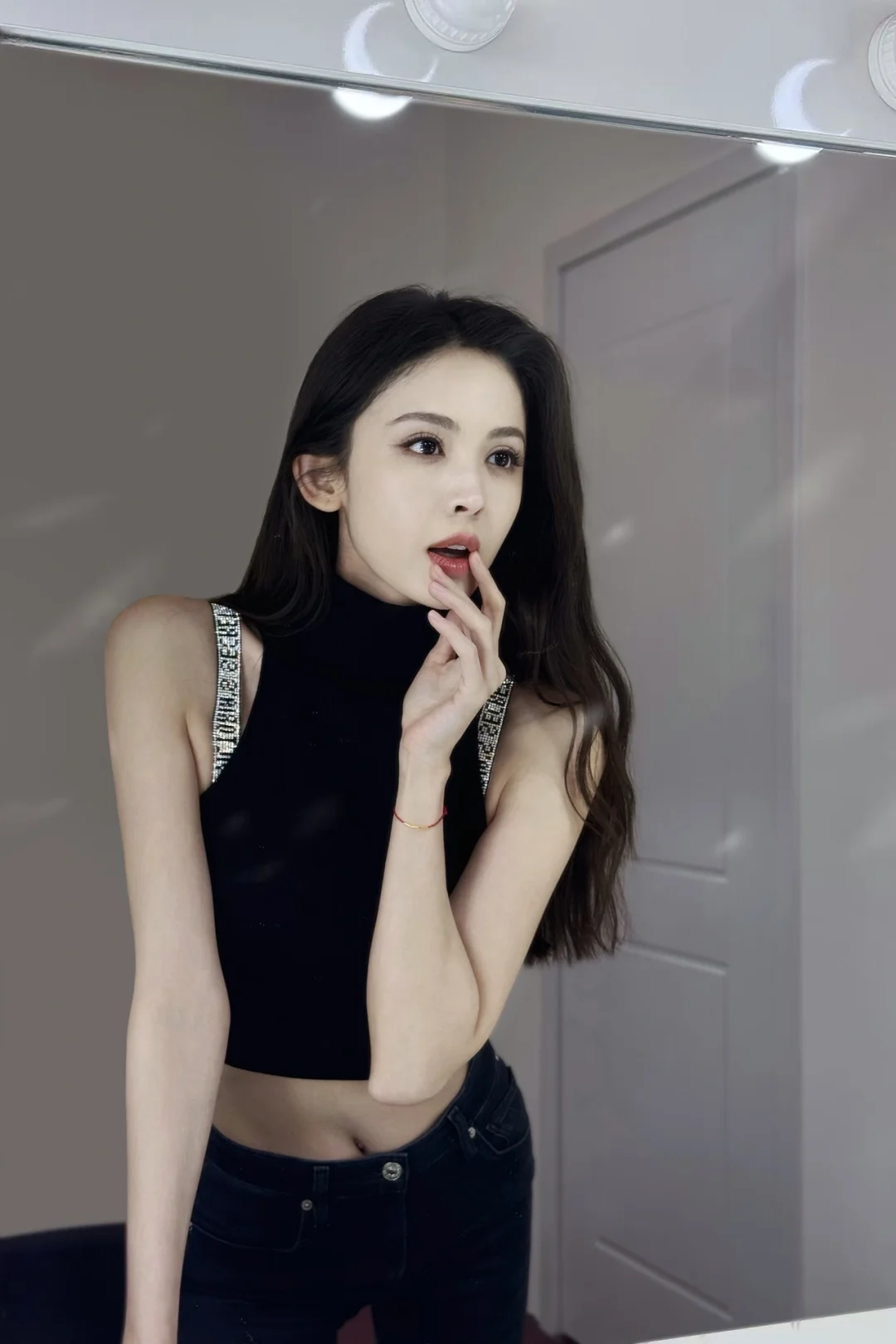杨幂娜扎小田都在穿的浅春系穿搭，我悟了