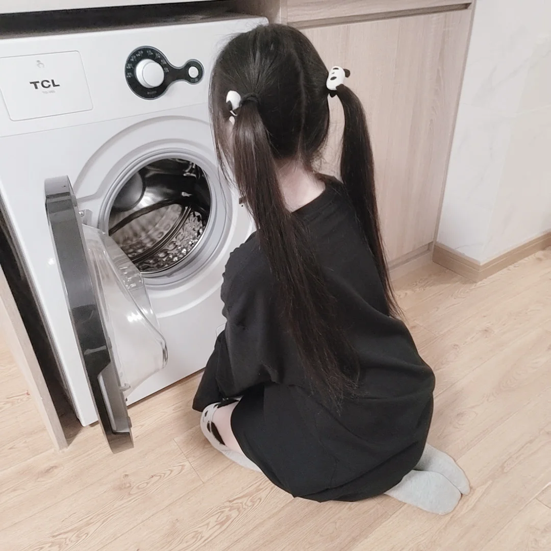 我承认我说话无聊还爱卖点烂萌
