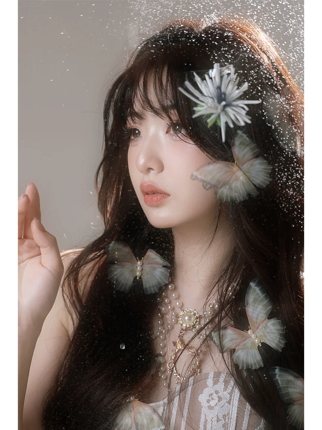 在鲜花盛开中兜售春天🌸早春少女写真