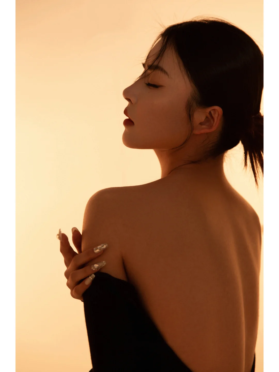 又A又飒还得是姐姐🖤纯欲风光影写真