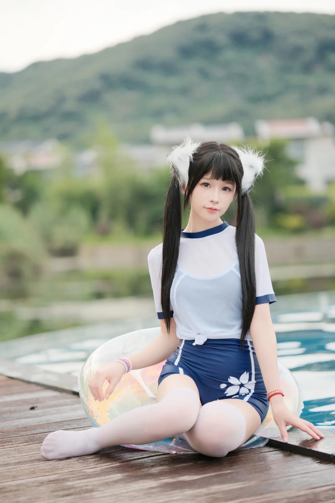泳池长腿妹妹，爱了爱了