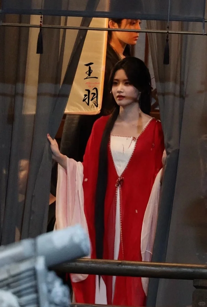 女明星待播古装剧红衣造型🈶️