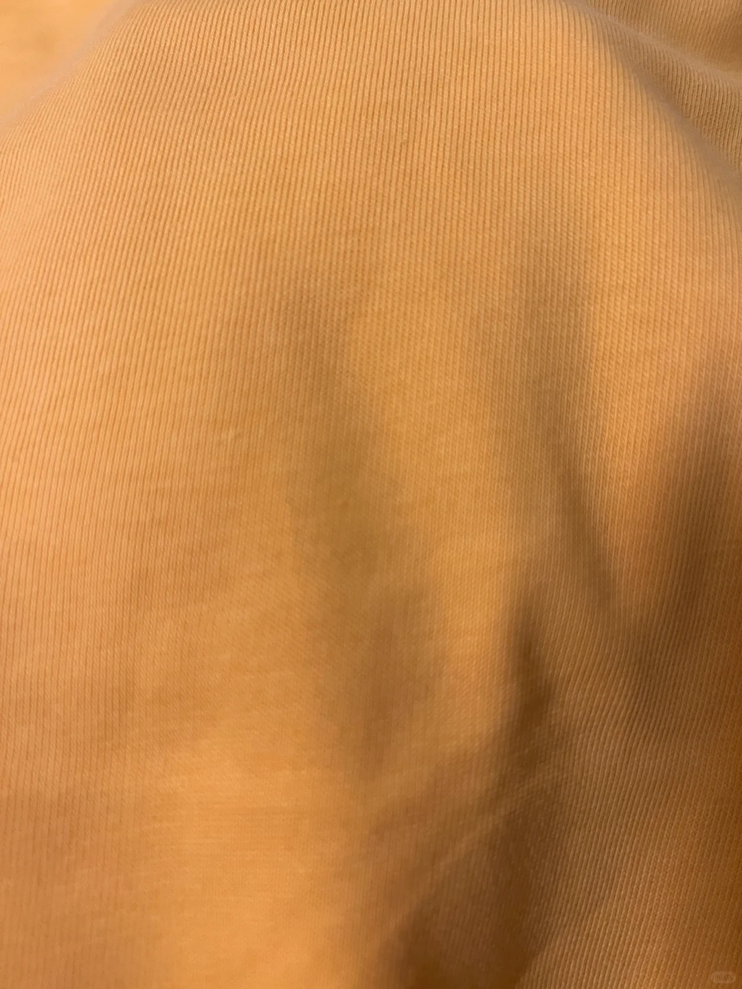 曾被嘲“显黑”的姜黄色，原来是我没穿对！