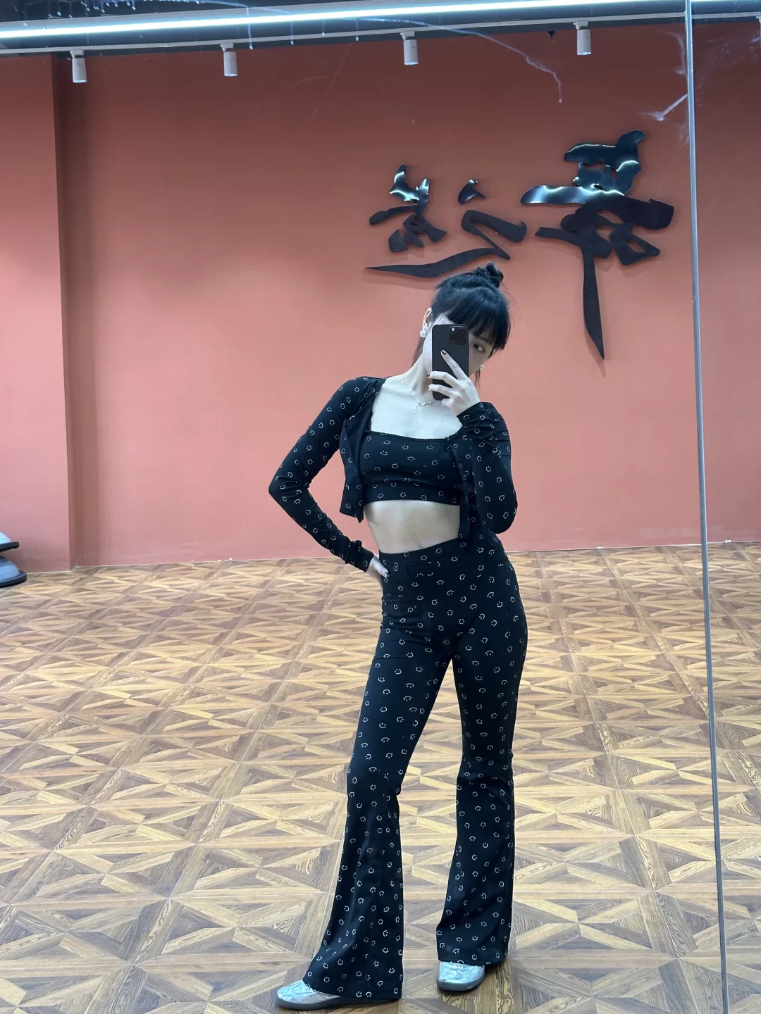 你们穿瑜伽服会有小肚腩吗