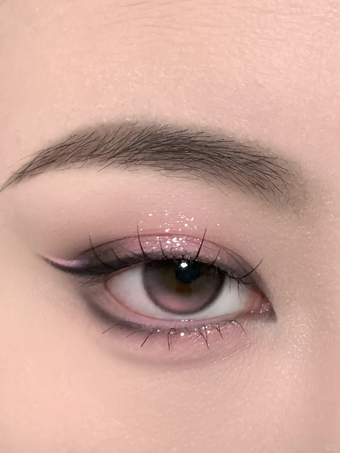 危险又迷人的反叛恶女🖤甜辣感粉黑撞色眼妆
