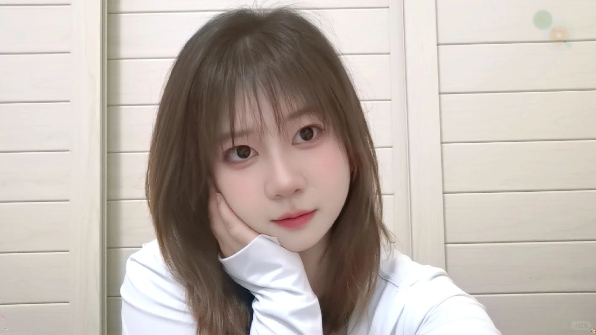 少女的梦永远是不凋谢的花