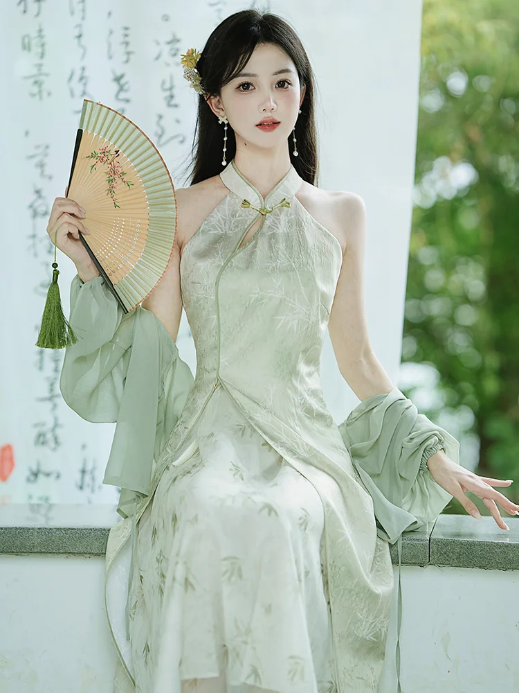 温柔少女风，新中式挂脖旗袍