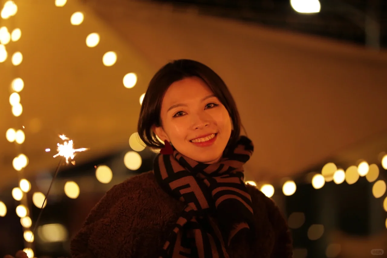 夜晚拍照全靠仙女棒