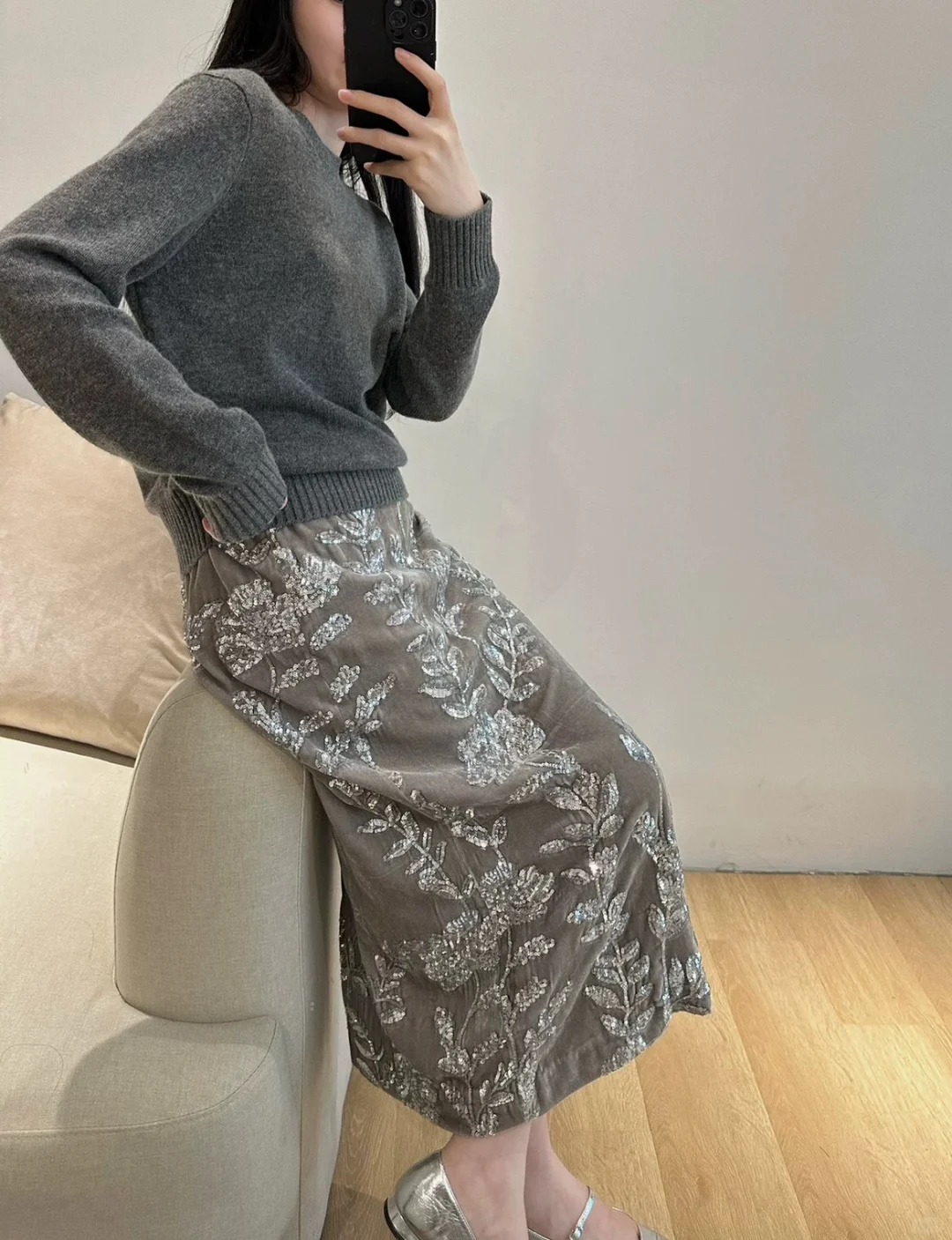 丝绒刺绣富贵半身裙，一步裙经典包臀裙
