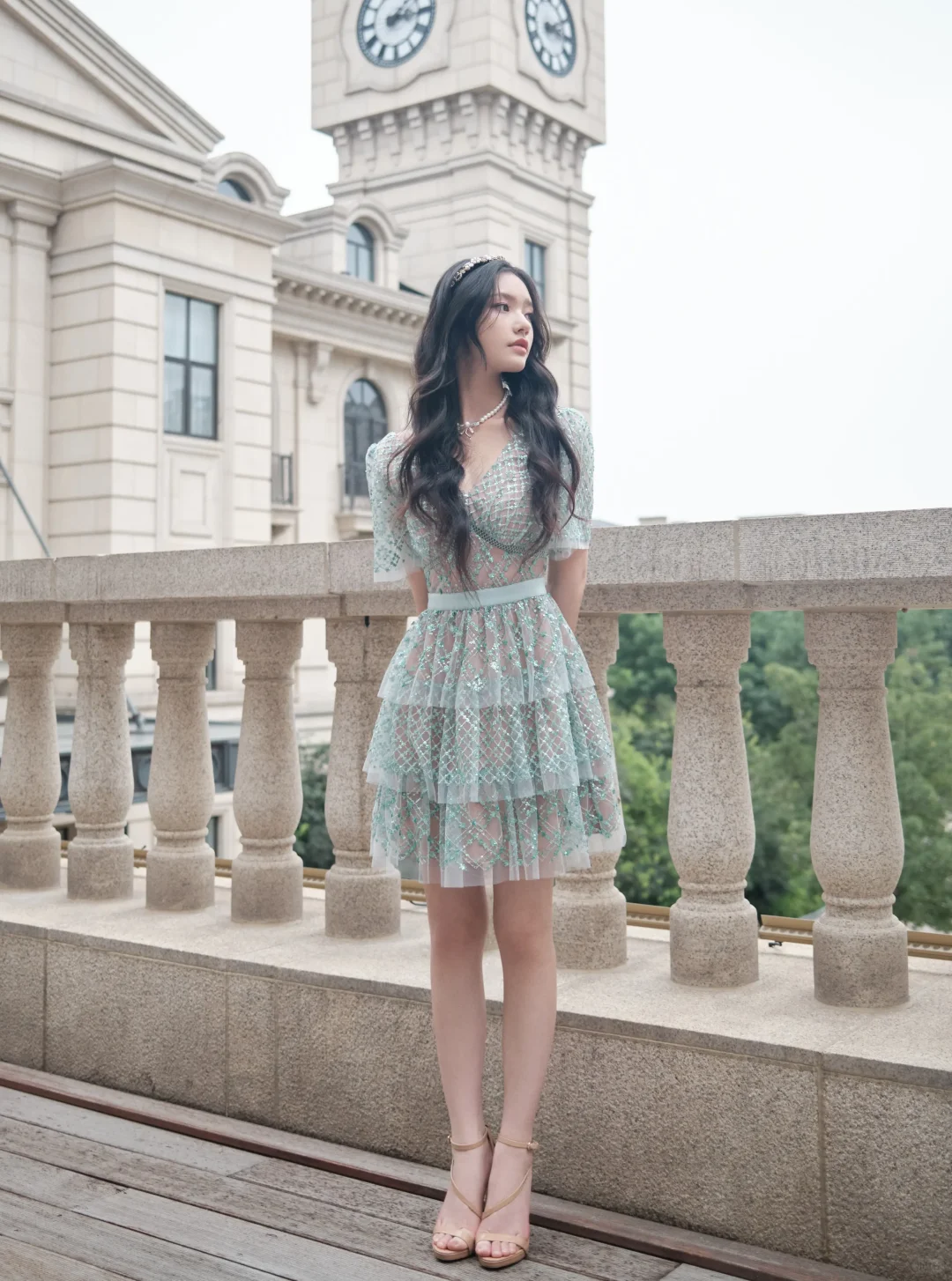 林允：极致美腿 玉足典范