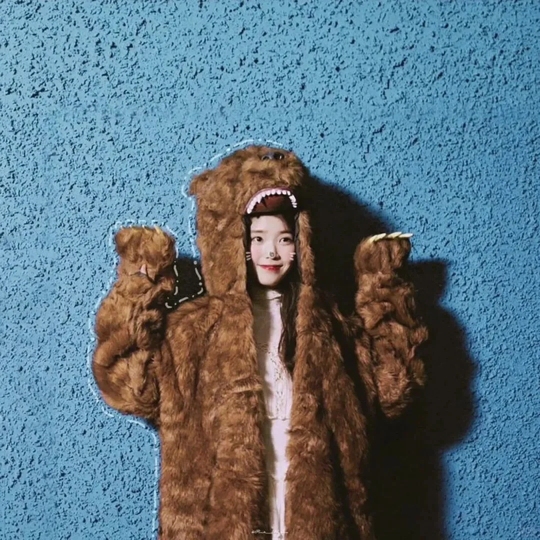 IU｜颜值才华双开挂的 人间治愈机！