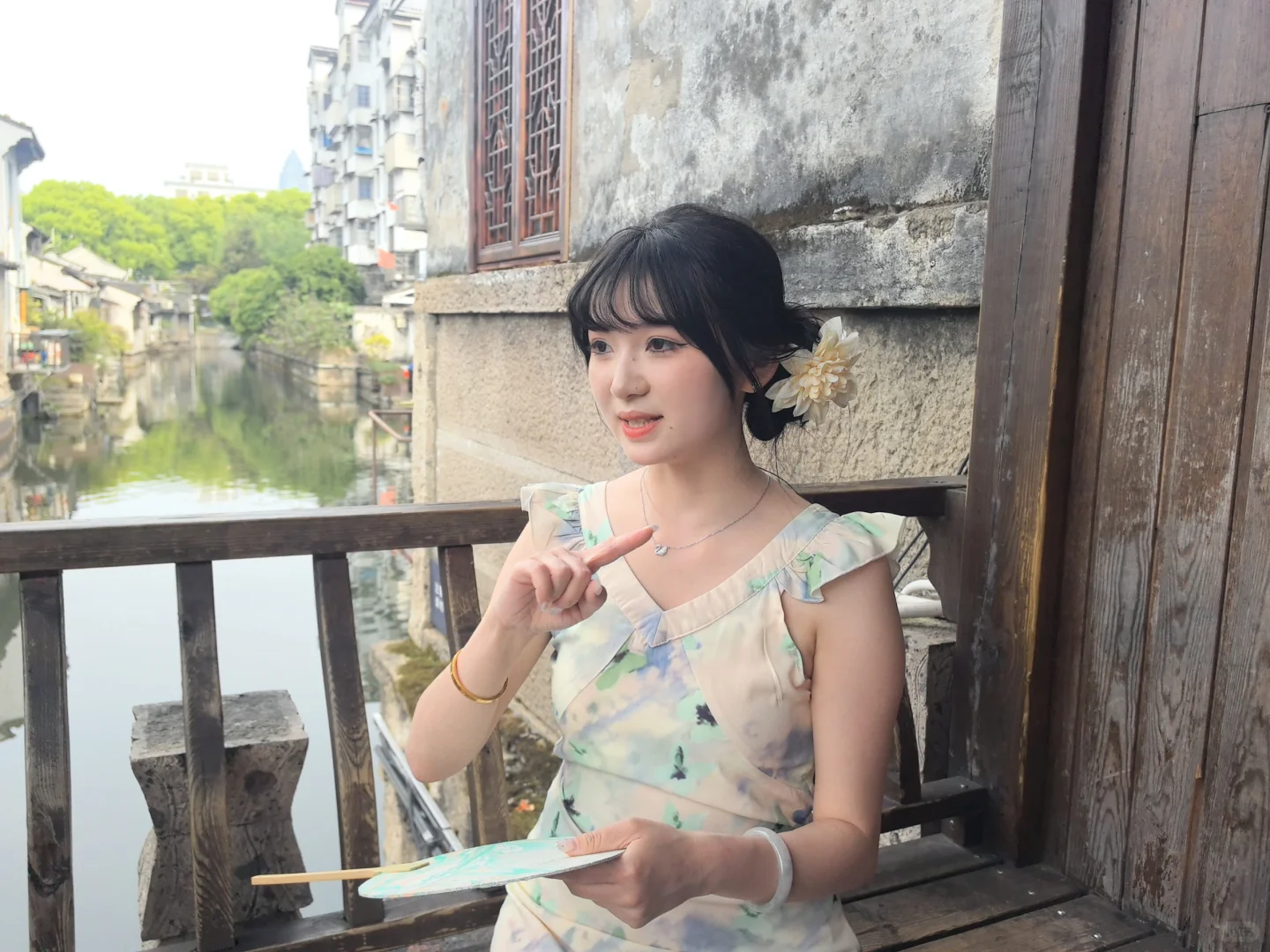 见到绍兴甜妹啦，跟我分享甲亢哥的直播细节