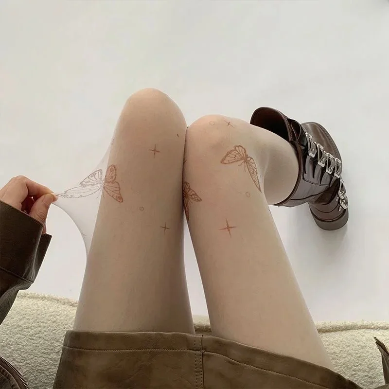 救命！谁懂啊？白丝里有蝴蝶