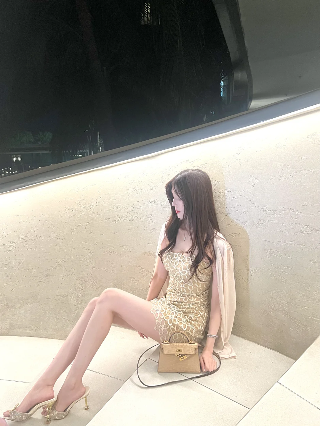 最近最爱的一双真丝全钻：miumiu金色嗲