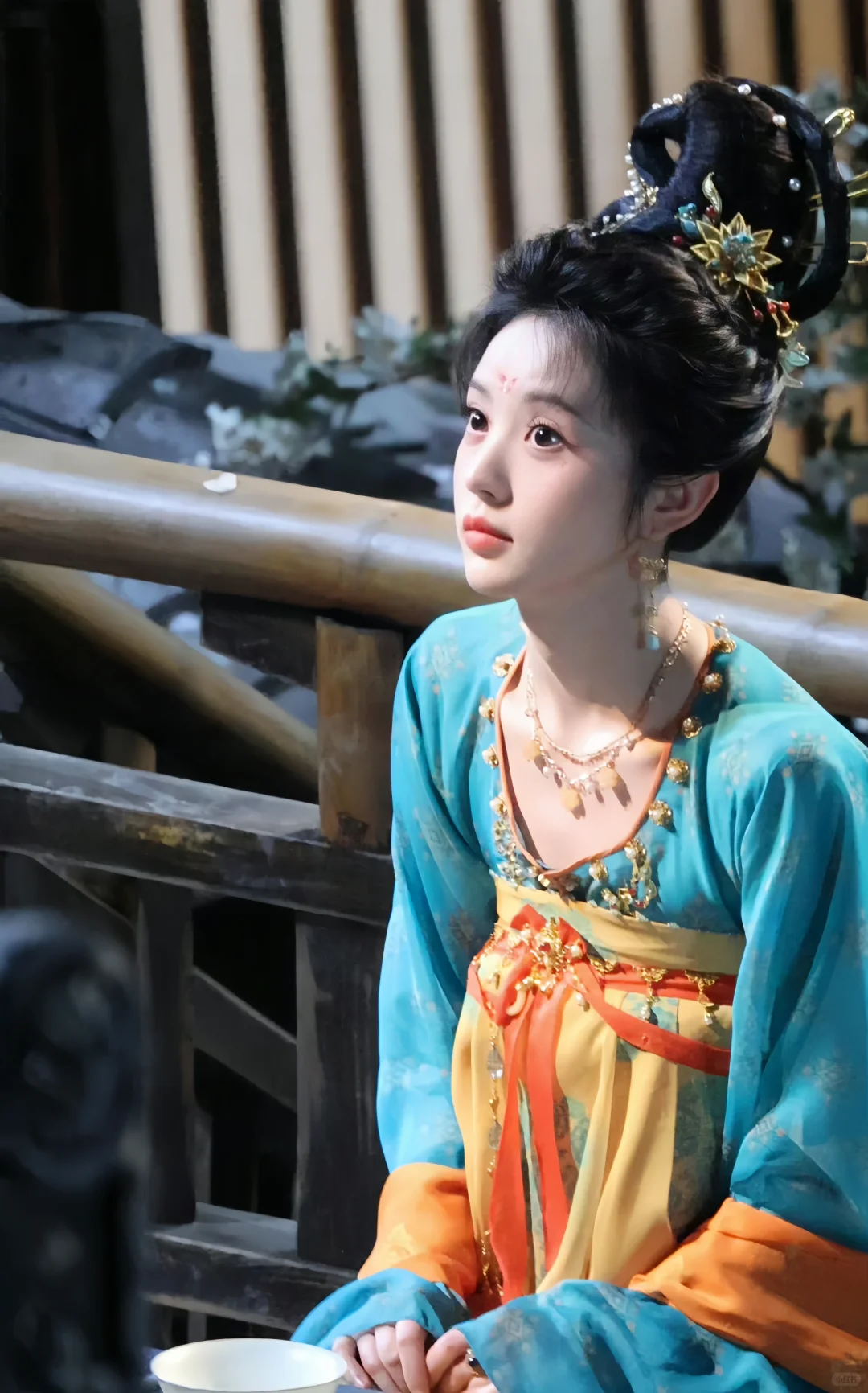 田曦薇·子夜归妆造