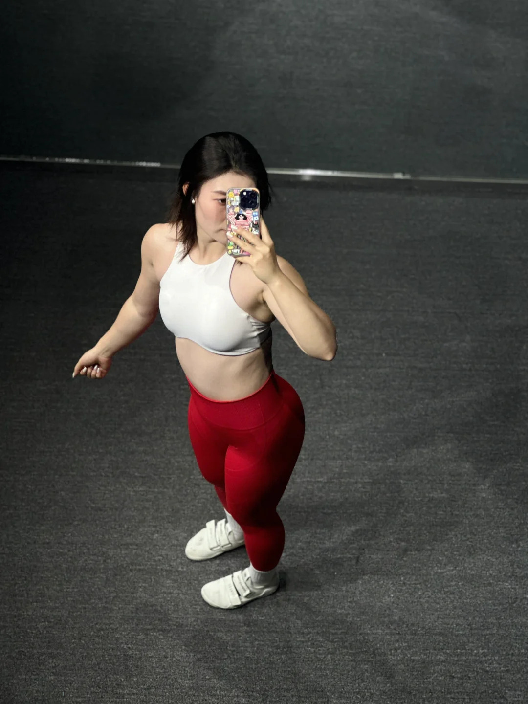 撸铁女孩的快乐就是在慢慢变大
