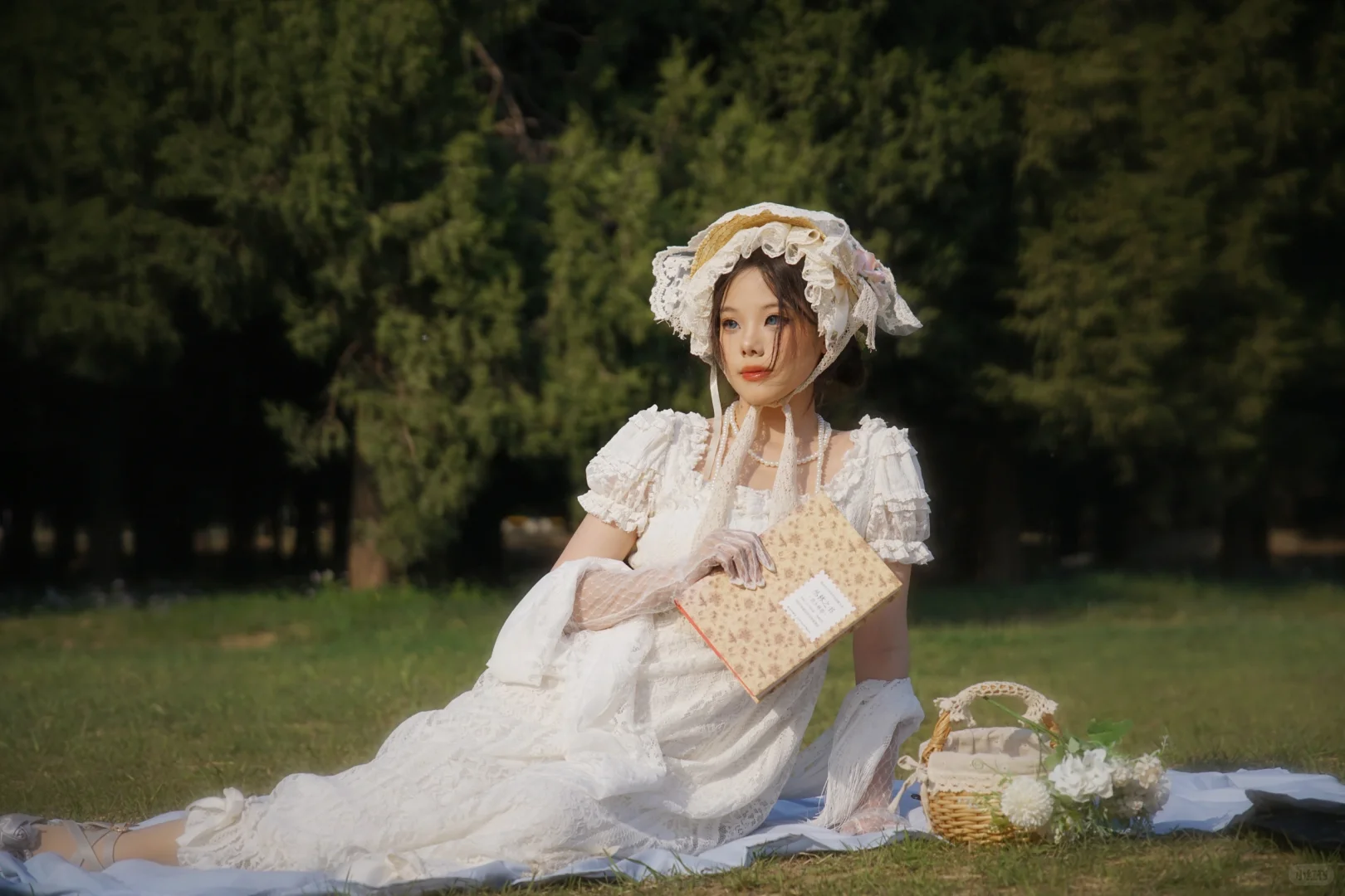 当然要穿一次帝政裙！复古女孩的天菜~