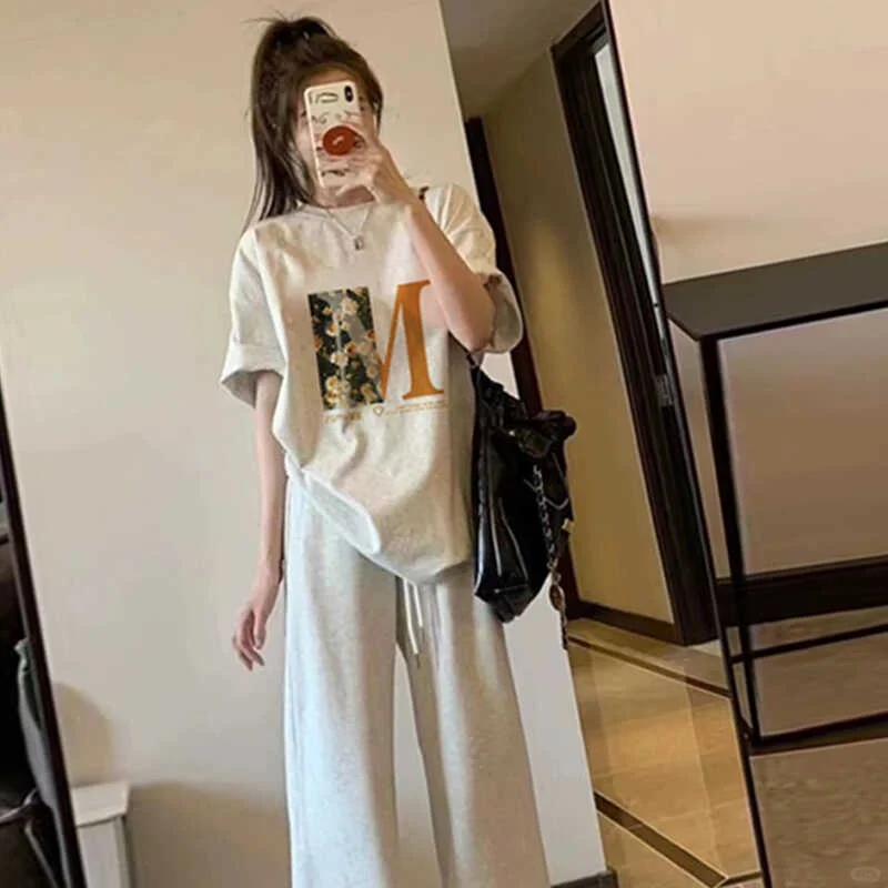 赫本风网红爆款宽松休闲时尚运动套装女大码