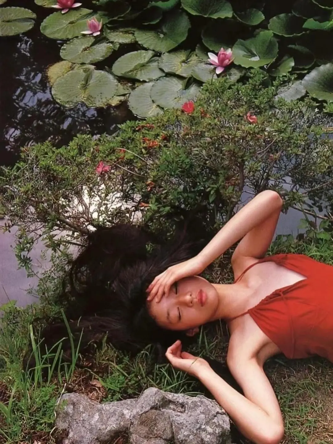 筱山纪信X栗山千明||“神明少女”：野性美