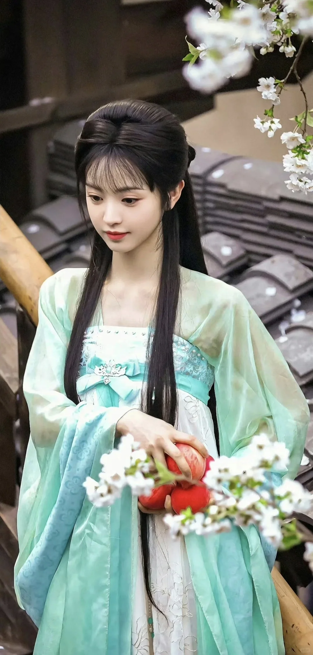 田曦薇·子夜归妆造