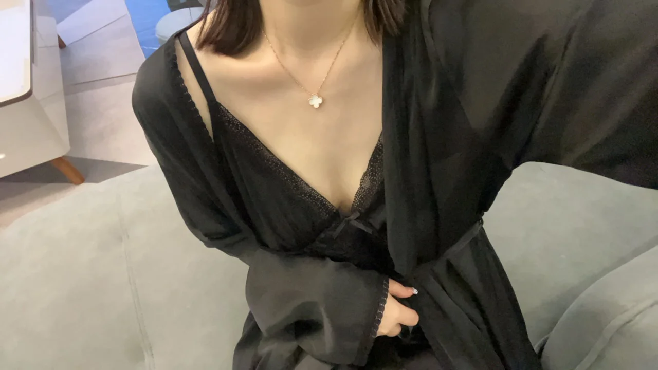 新买的，好看吗？