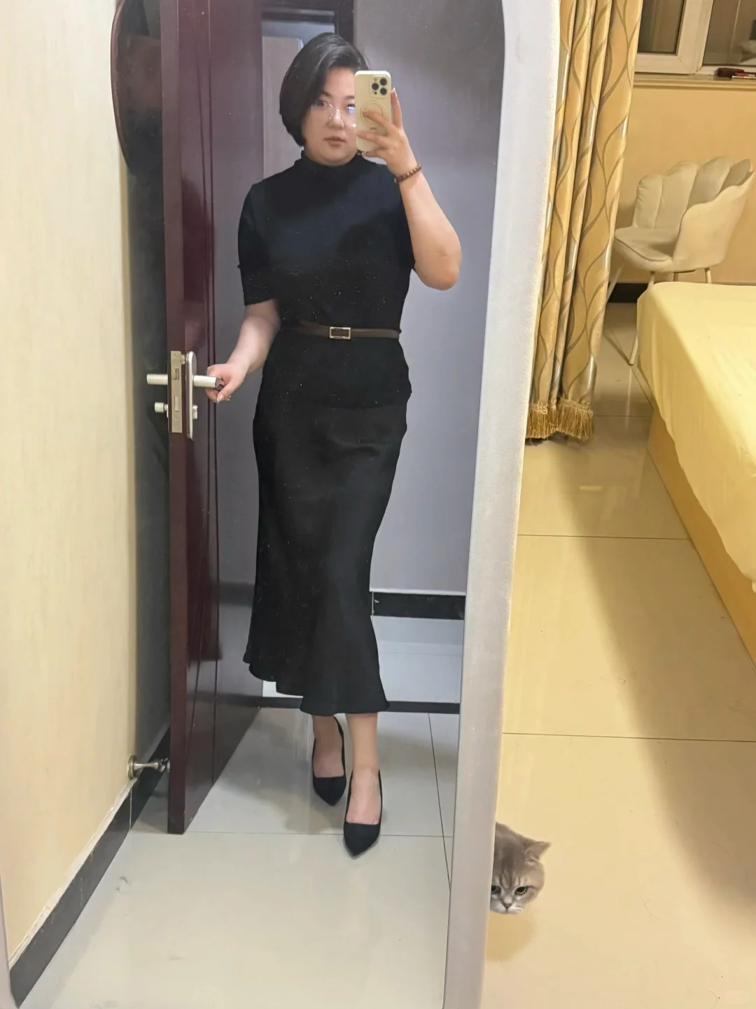 当我穿成这样，我儿子的反应好奇怪……