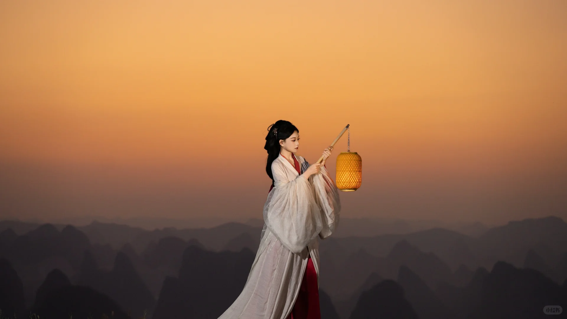 “往事如梦 浮生匆匆……”