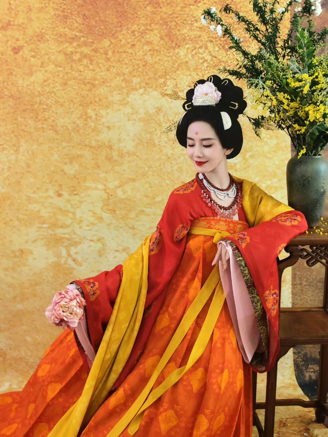 来看看我们中国唐代汉服