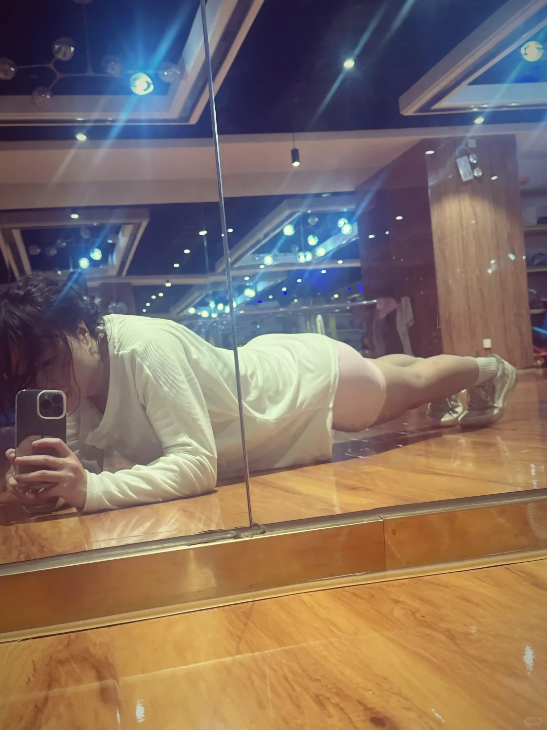 好女人志在四方 心里有苦不声张