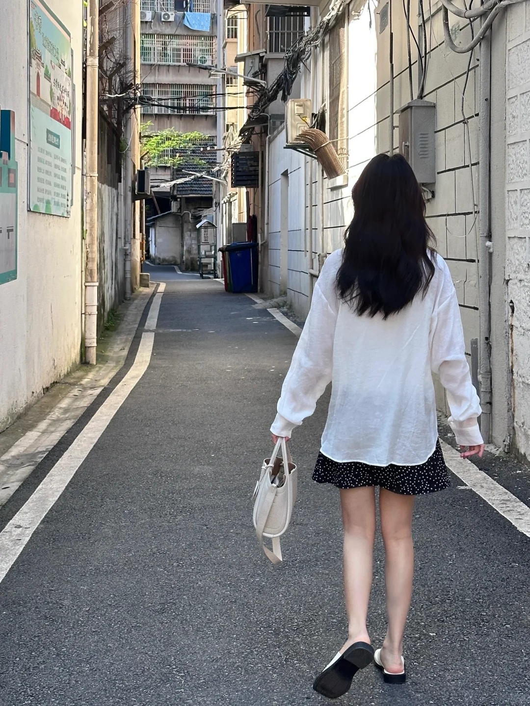 ♡♡TD꙳₊˚🐈‍⬛.𖥔像韩女一样在小巷子里