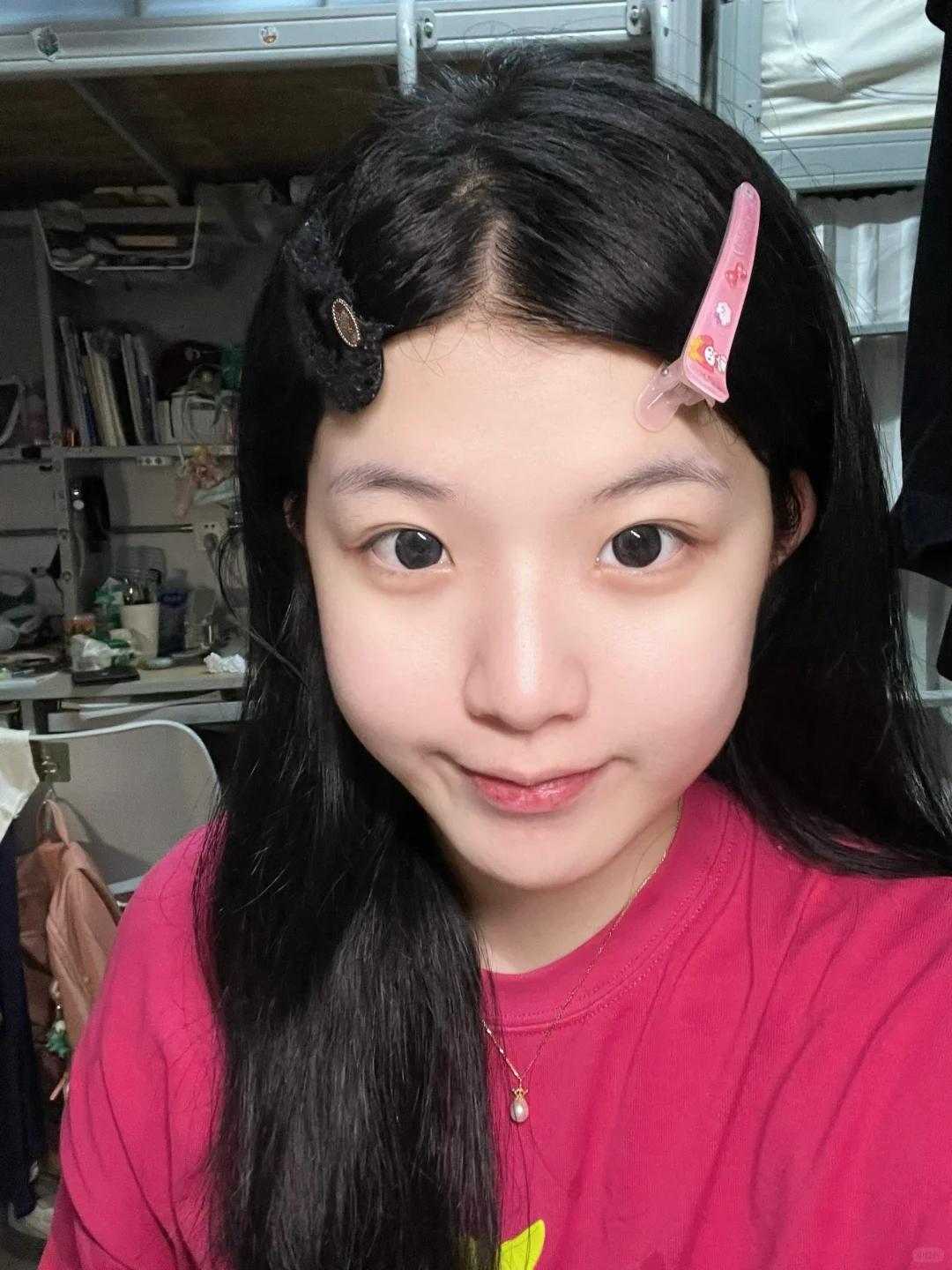 敷面膜的自己好可爱呀