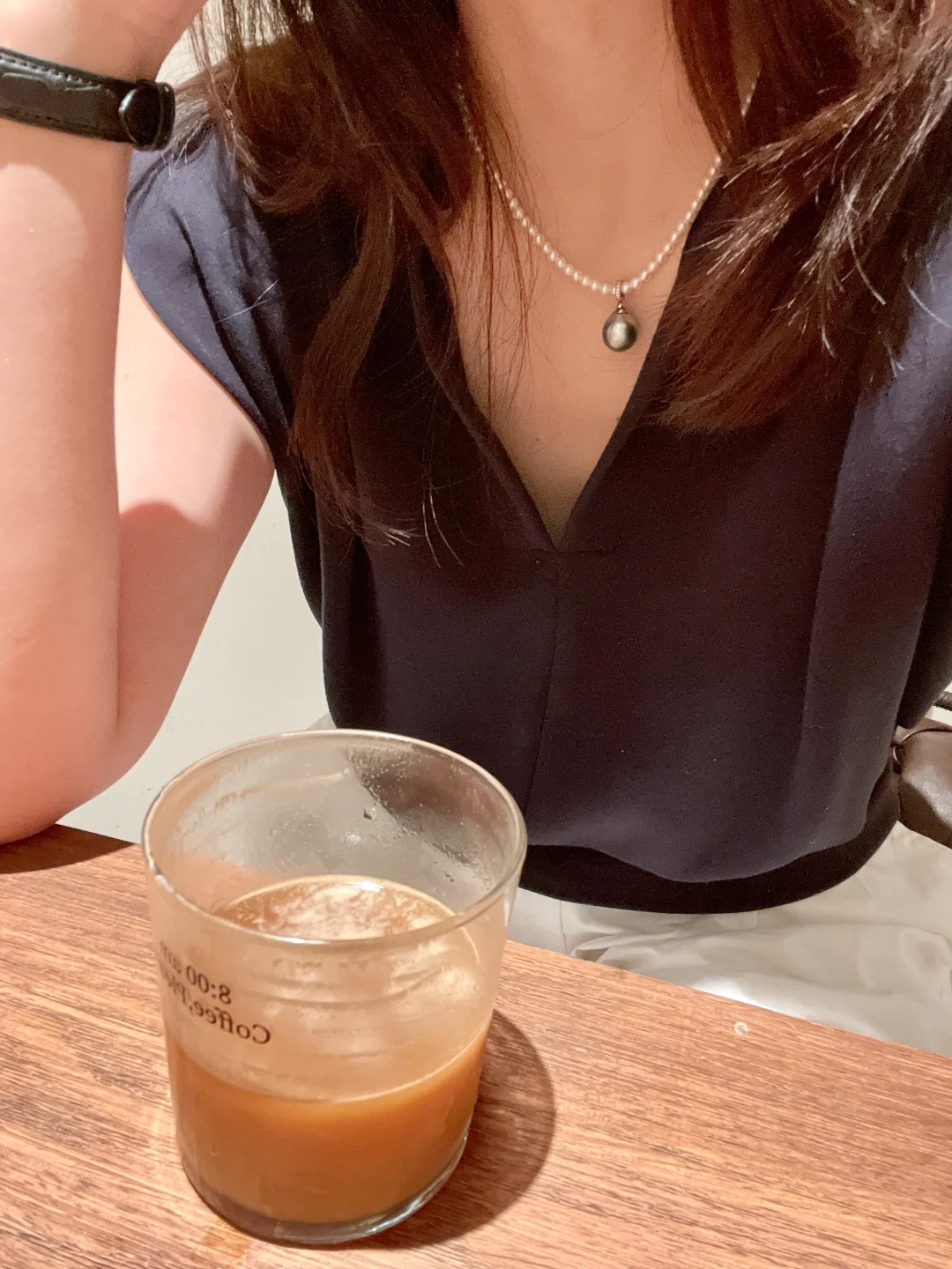 38岁而已，只喝咖啡和酒，不喝饮料！！