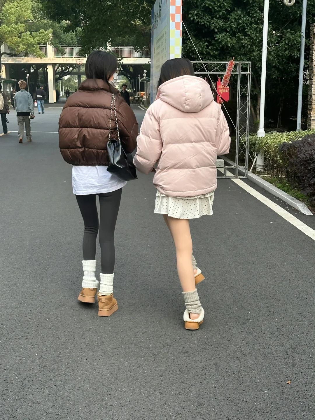 不过是学妹管她要了微信、、她就、、、