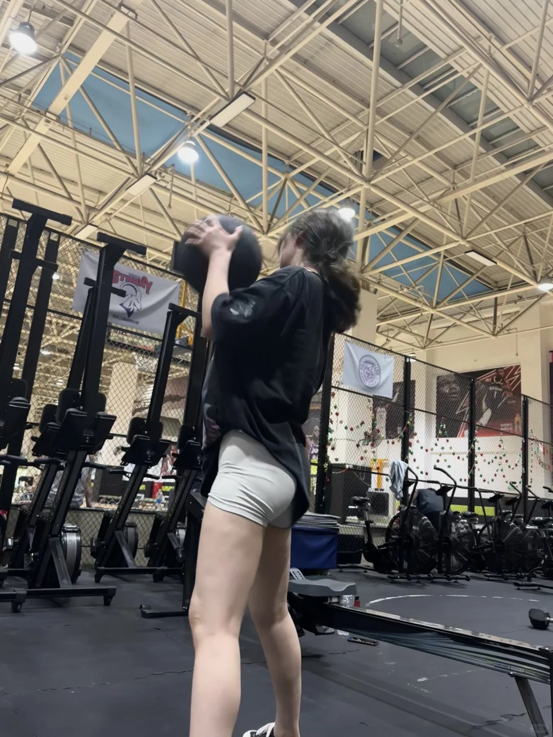 00 后女大勇闯体能馆，教练竟然对我说