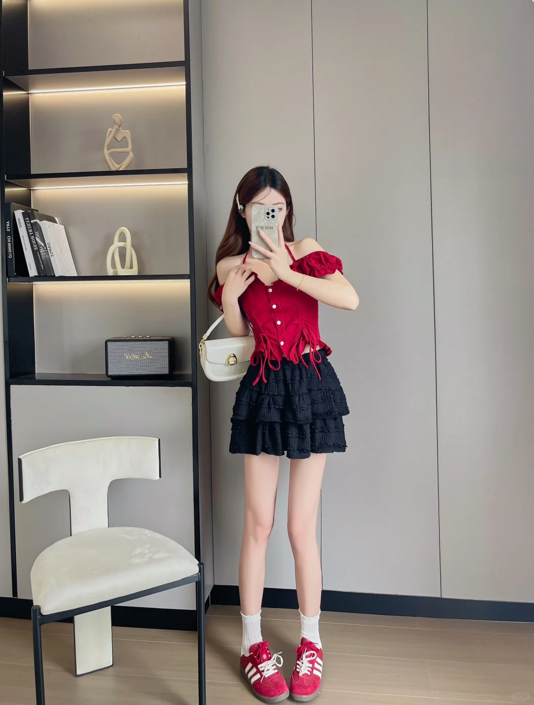 女装对镜自拍模特寄拍淘宝主图详情页