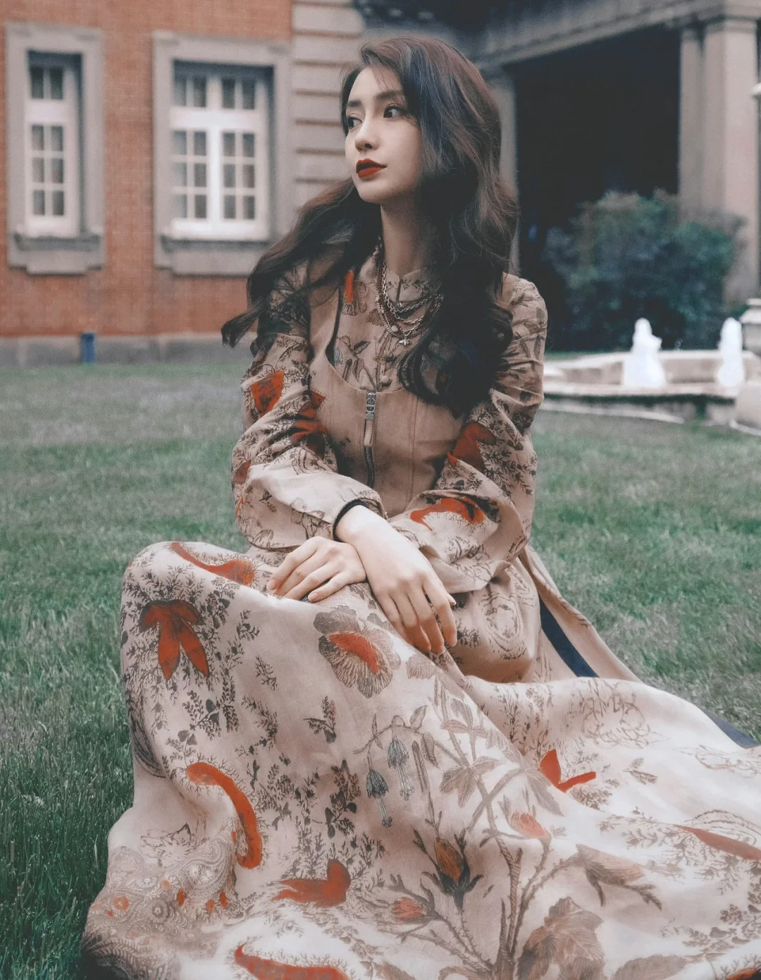 Angelababy美照惊艳混血感十足梦回嫩模时期