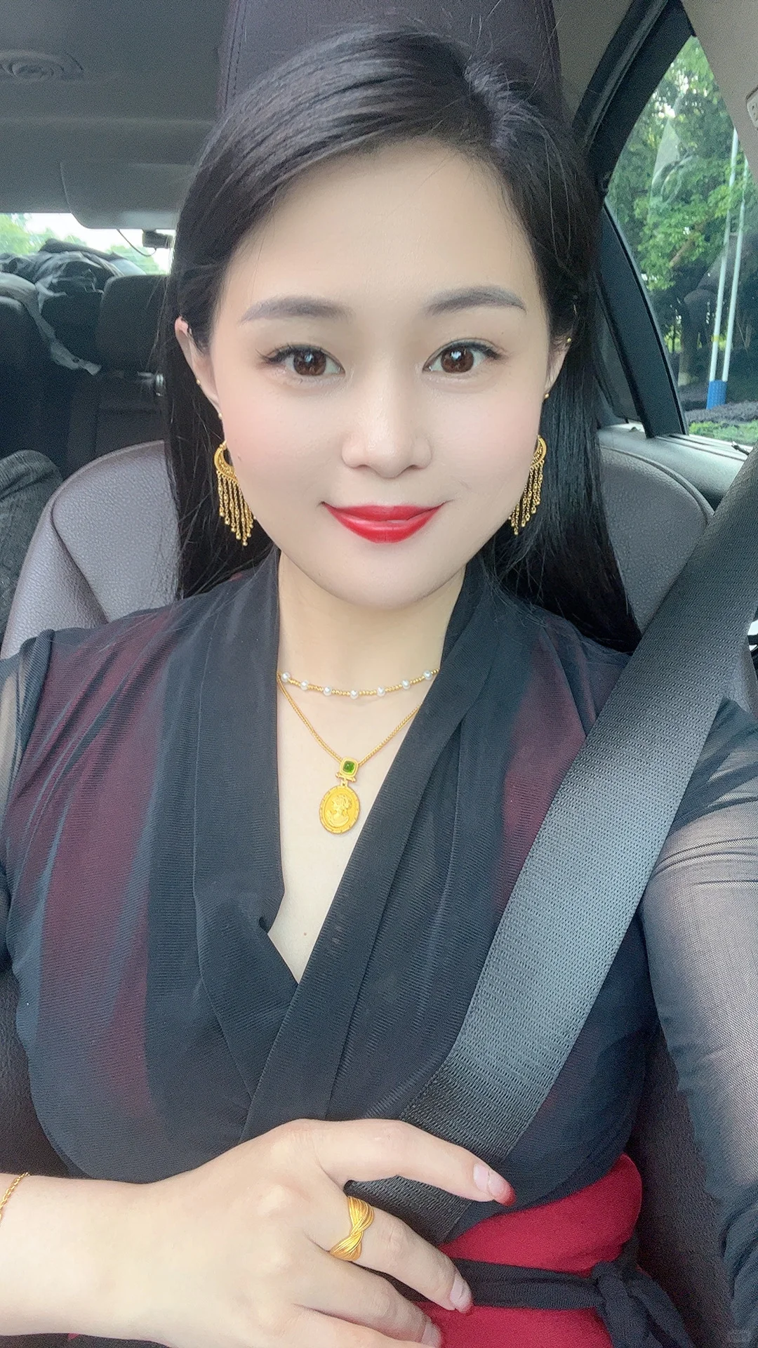 比起可爱小清新 我还是更喜欢成熟女人味