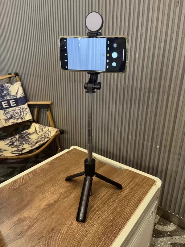 📱✨自拍新宠！蓝牙自拍杆，轻松get美照