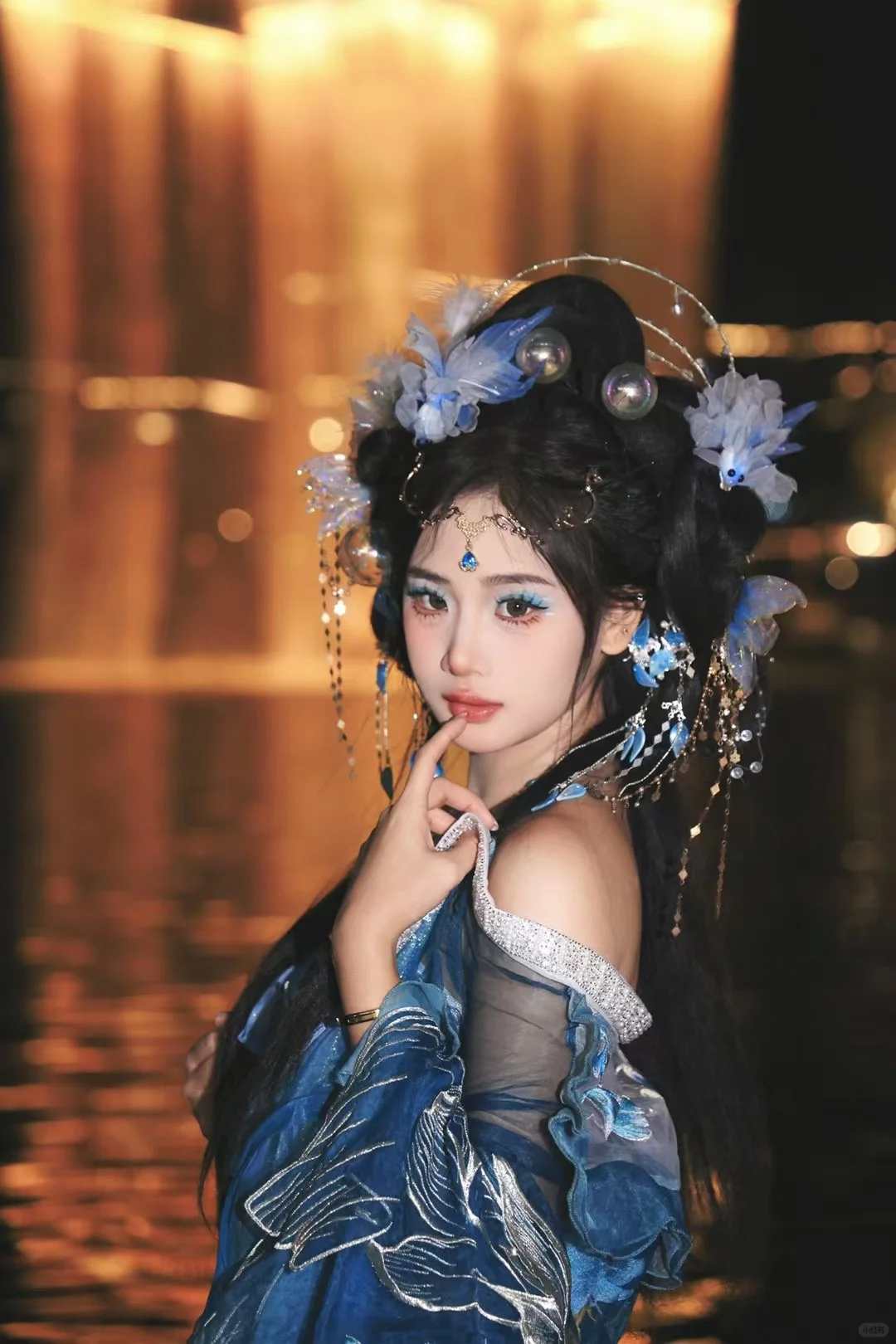 婺女洲蓝锦鲤妆造 汉服妆造