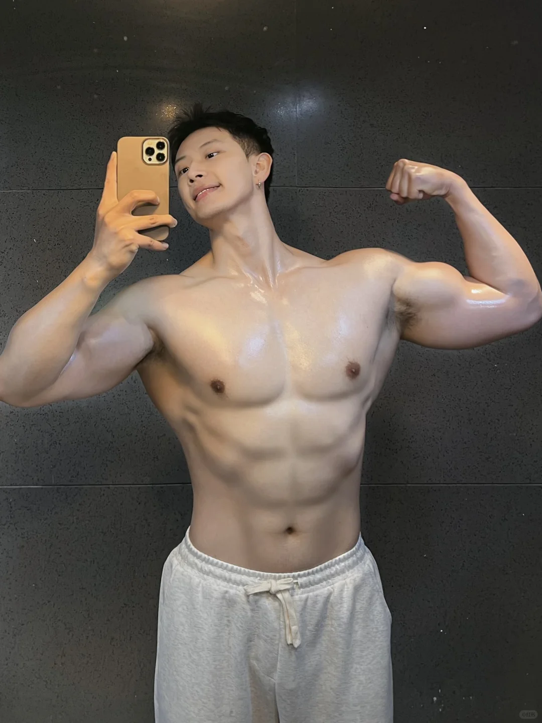 男模