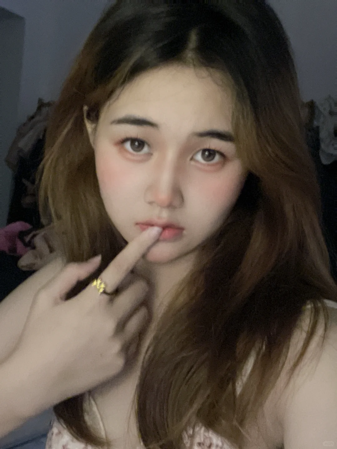 舔了舔自己的嘴唇，好甜，果然是甜